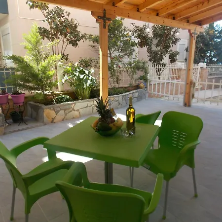 Appartement Kleri Beach